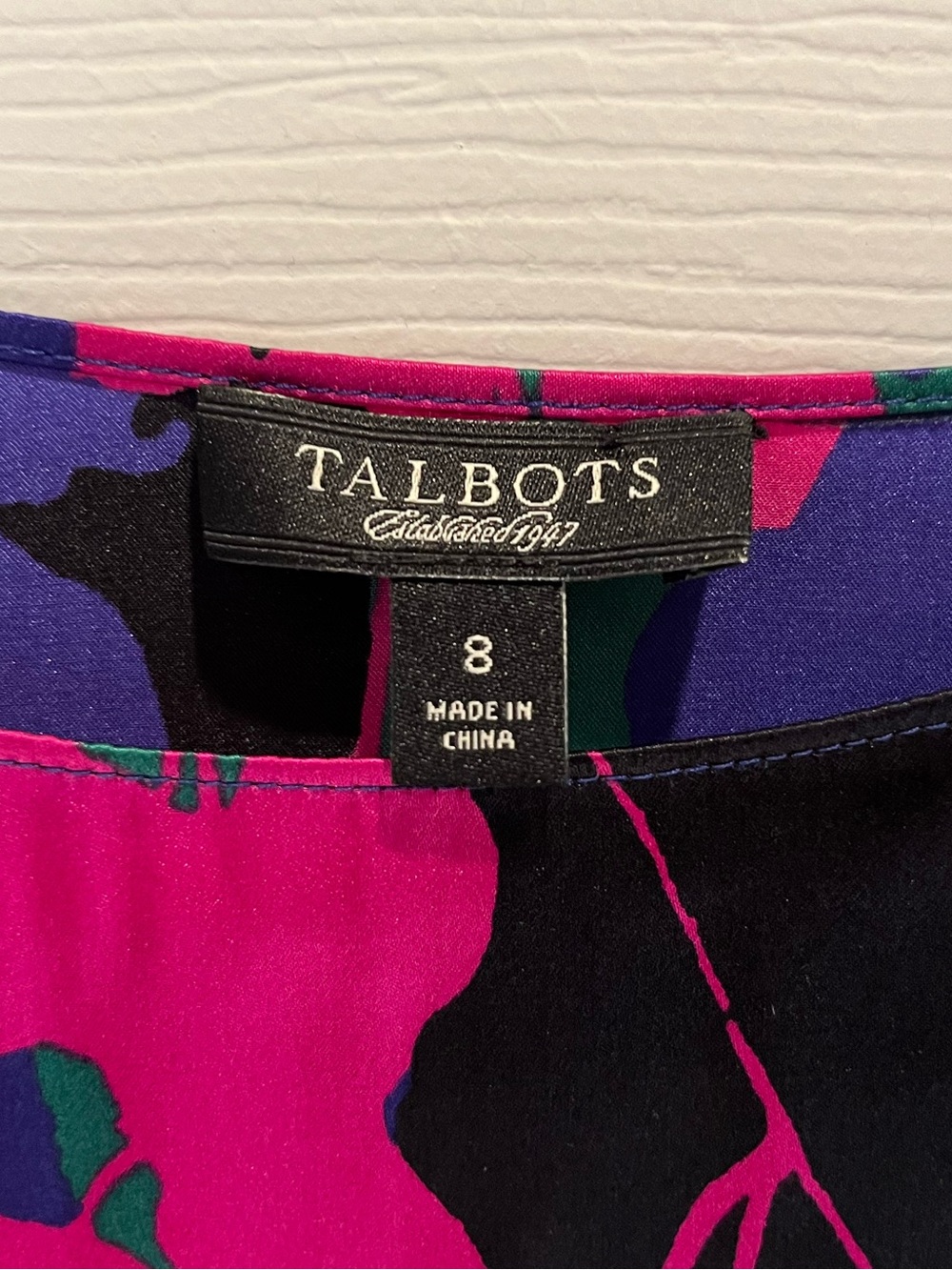 Talbots 100% Silk Multicolor Floral 3/4 Split Sleeve Blouse Size 8